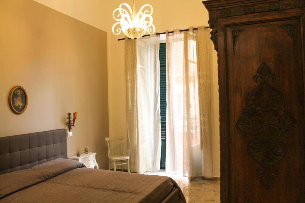 A Casa Di Enza B&B Palermo Ngoại thất bức ảnh